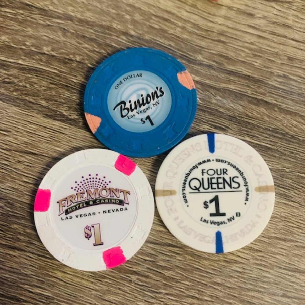 Lucky Gift Lot of 3 Las Vegas Casino Chip Downtown Binion's The Fremont 4 Queens